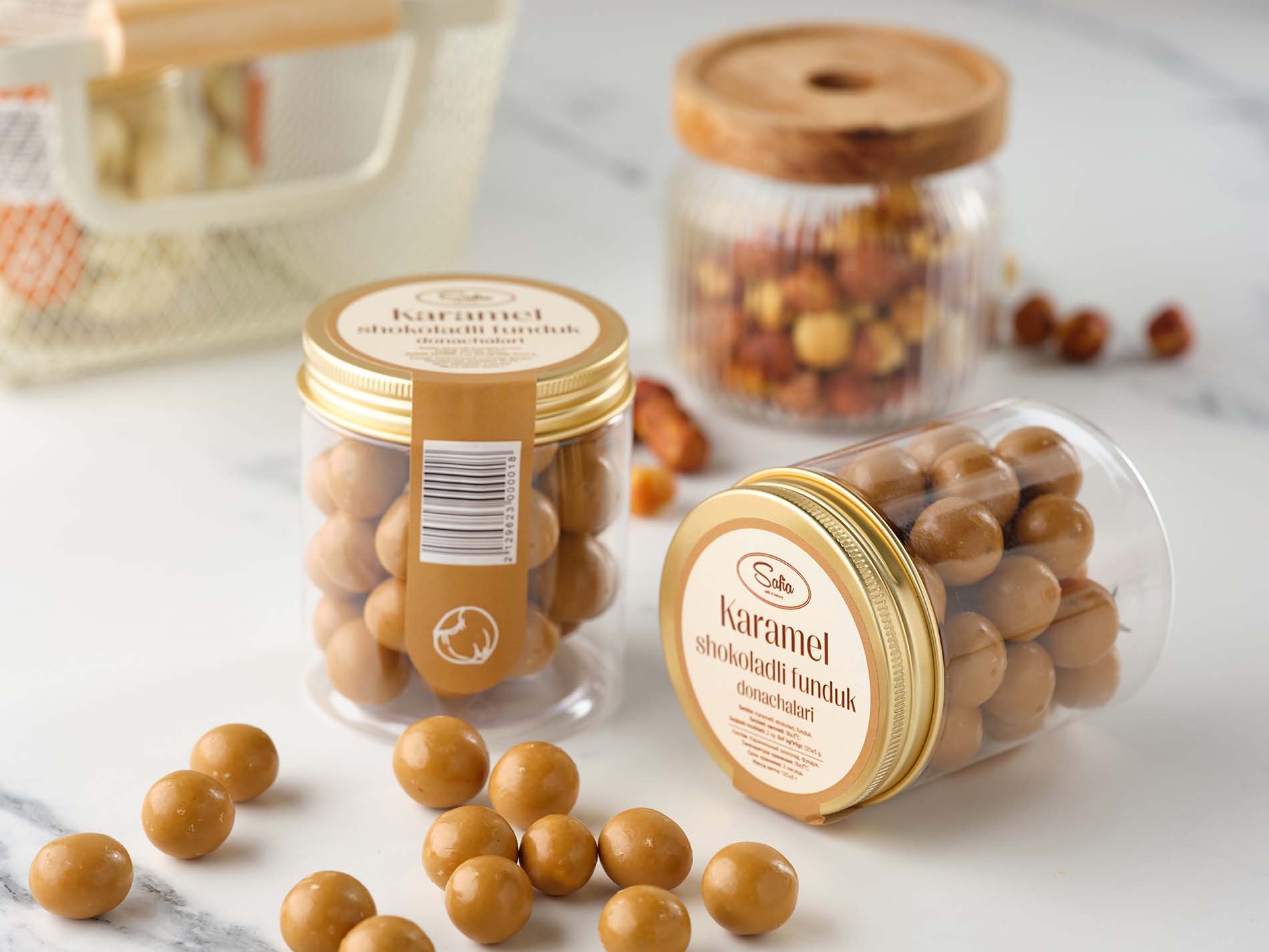Dragee hazelnut in chocolate