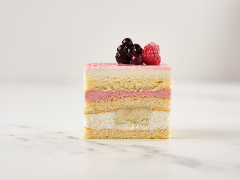 Фруктовый торт прямоугольный (розовый)