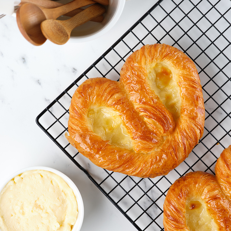 Слойка заварная косичка