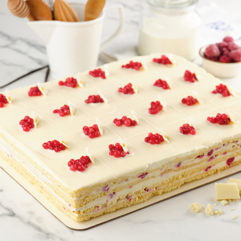 Toʻgʻri burchakli tort Shokolad-malina