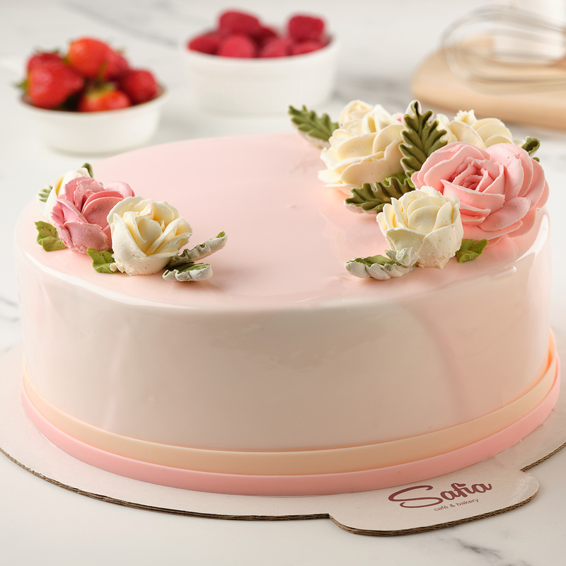 Cake Safia decorated