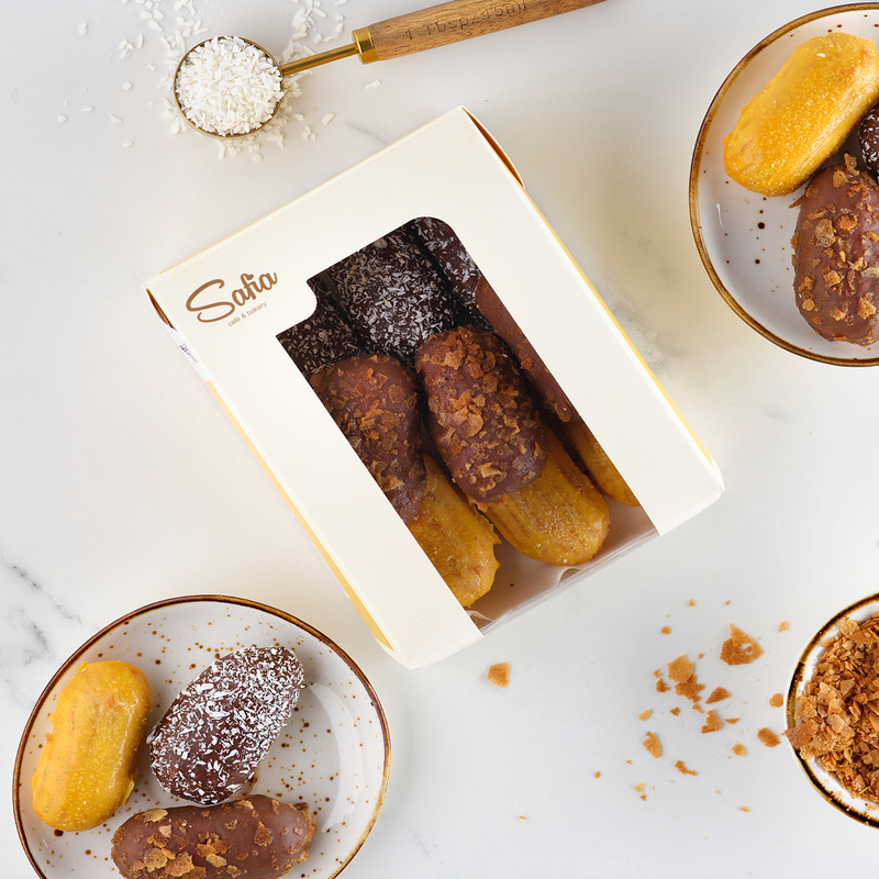 Mini eclairs assorted in a mini pack