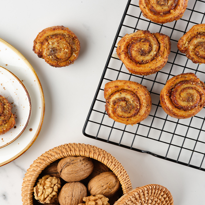 Слойка Датская с орехом шт