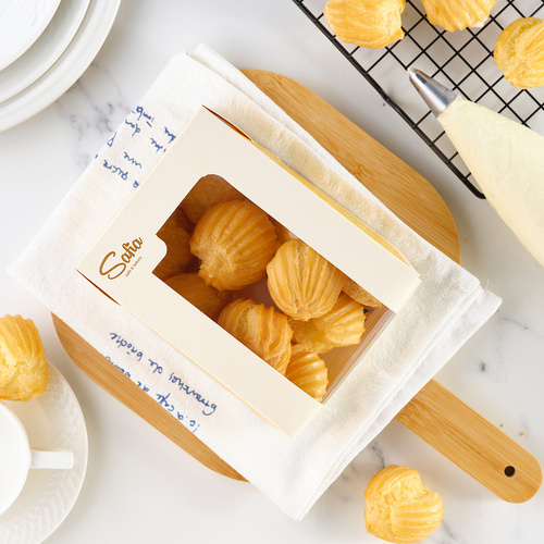 Mini choux eclairs in a mini pack