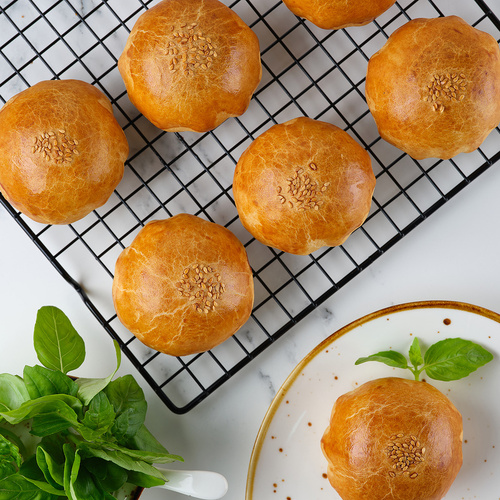 Sour cream somsa with meat