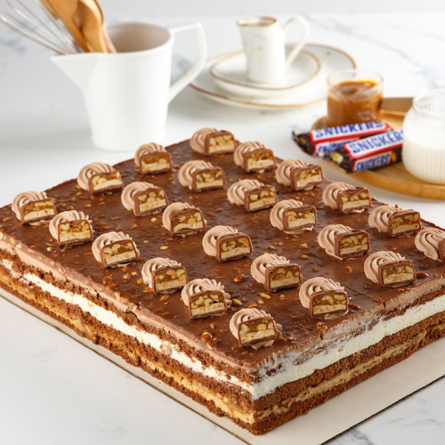 Rectangle cake Snickers