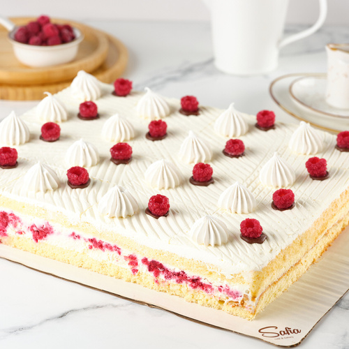 Rectangle cake Berry-Malinka