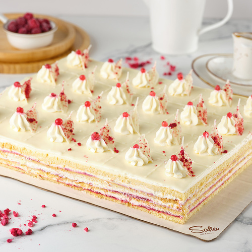 Toʻgʻri burchakli tort Shokolad-malina