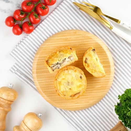 Kish tovuq, qoʻziqorin va pishloq bilan